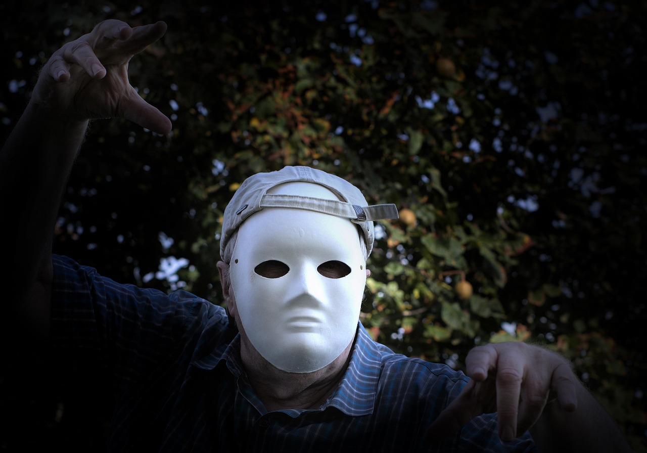 中国移动实名账号:流量卡在汽车产业、交通运输和物流行业中的创新应用