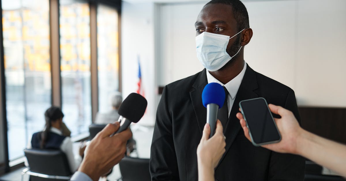 ORIS豪利时米兰：mhk宝典app详情下载教程